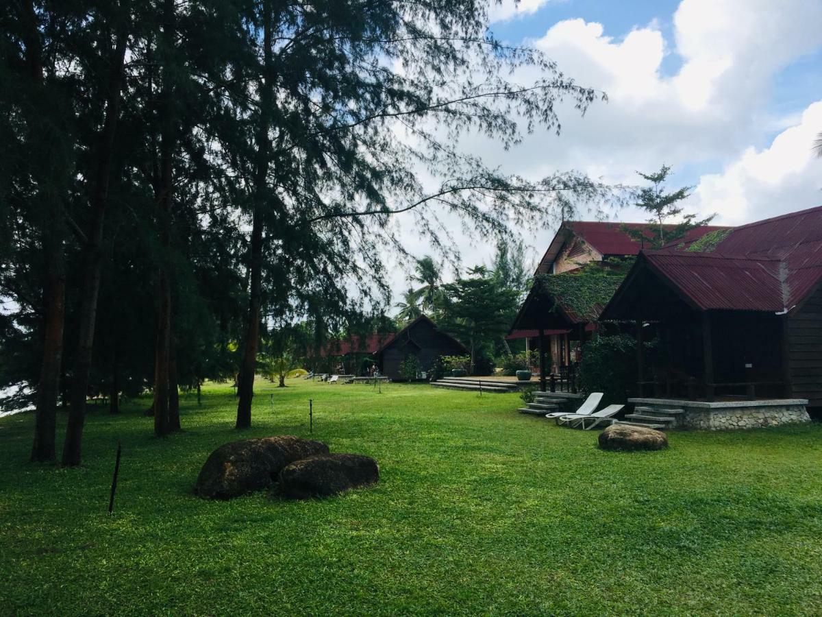 Villa De Fedelia Kuantan Bagian luar foto