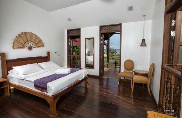 Villa De Fedelia Kuantan Bagian luar foto